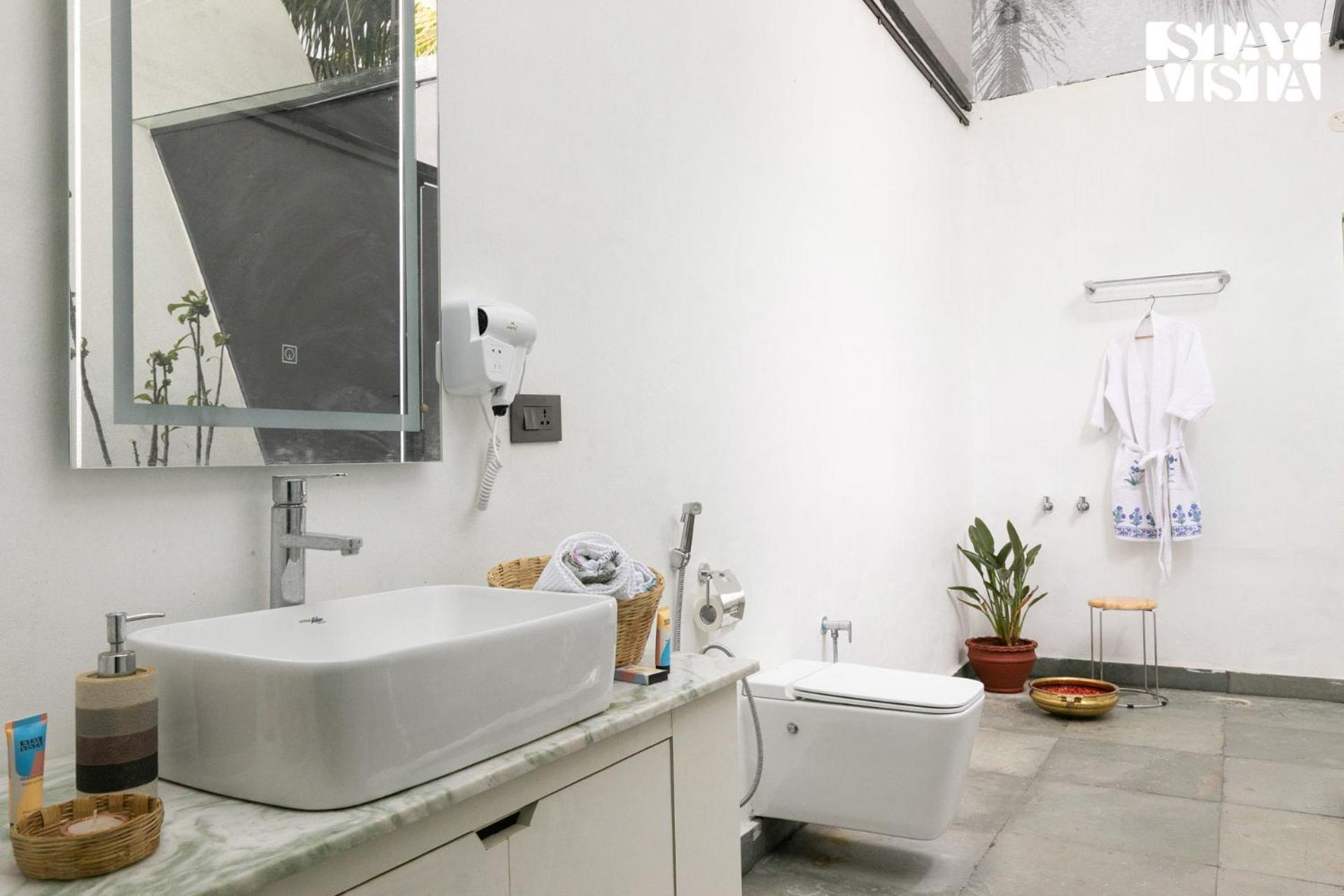 Stayvista At Shwaas Mysore With Private Pool Екстериор снимка