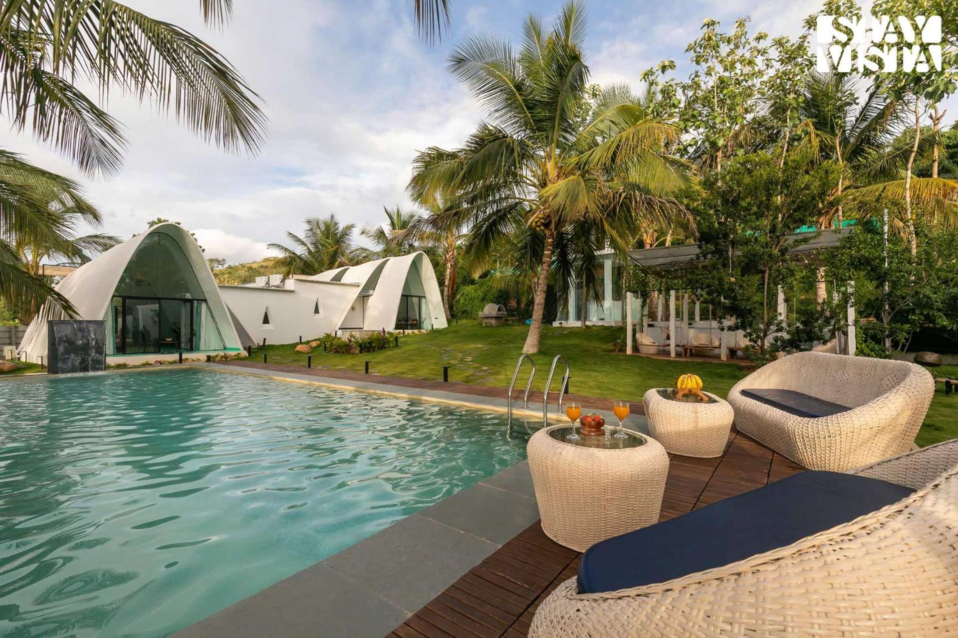 Stayvista At Shwaas Mysore With Private Pool Екстериор снимка